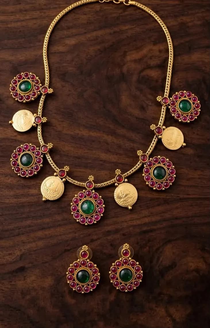 Traditional Green + Ruby Kemp Coin Set