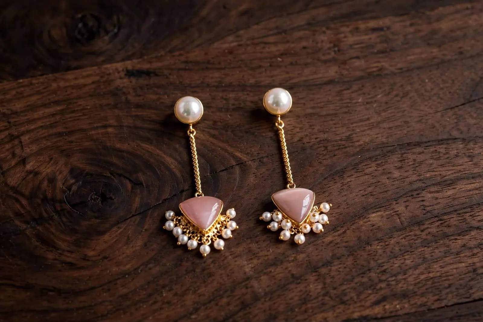 Triangle Pearl Drops – Blush Pink