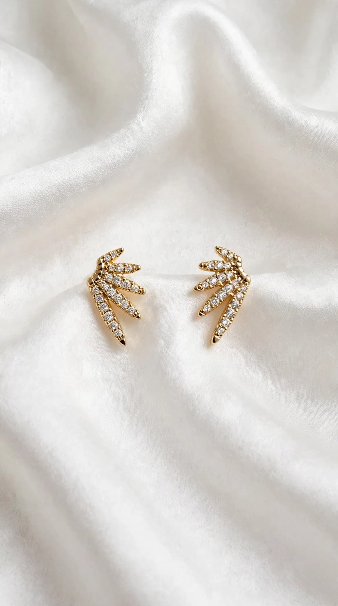 Palm Feather Studs