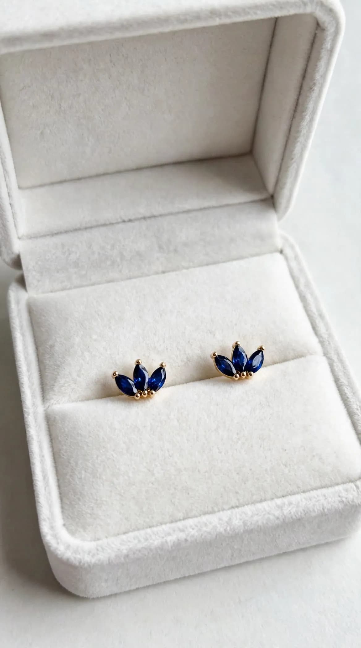 Sapphire Crown