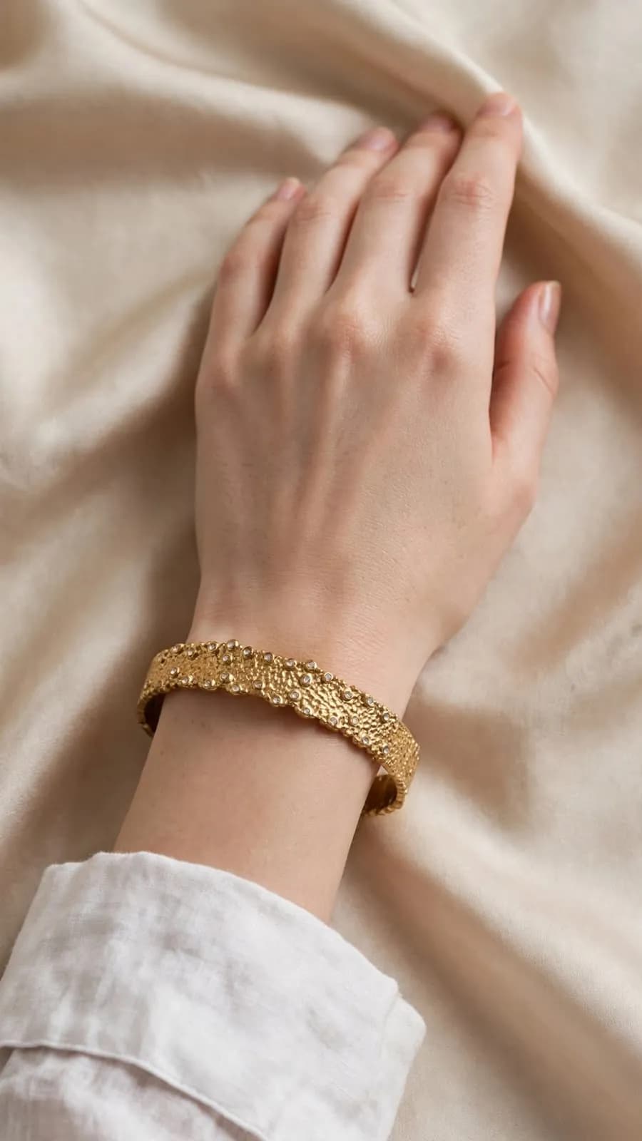 Textured Luxe Gold