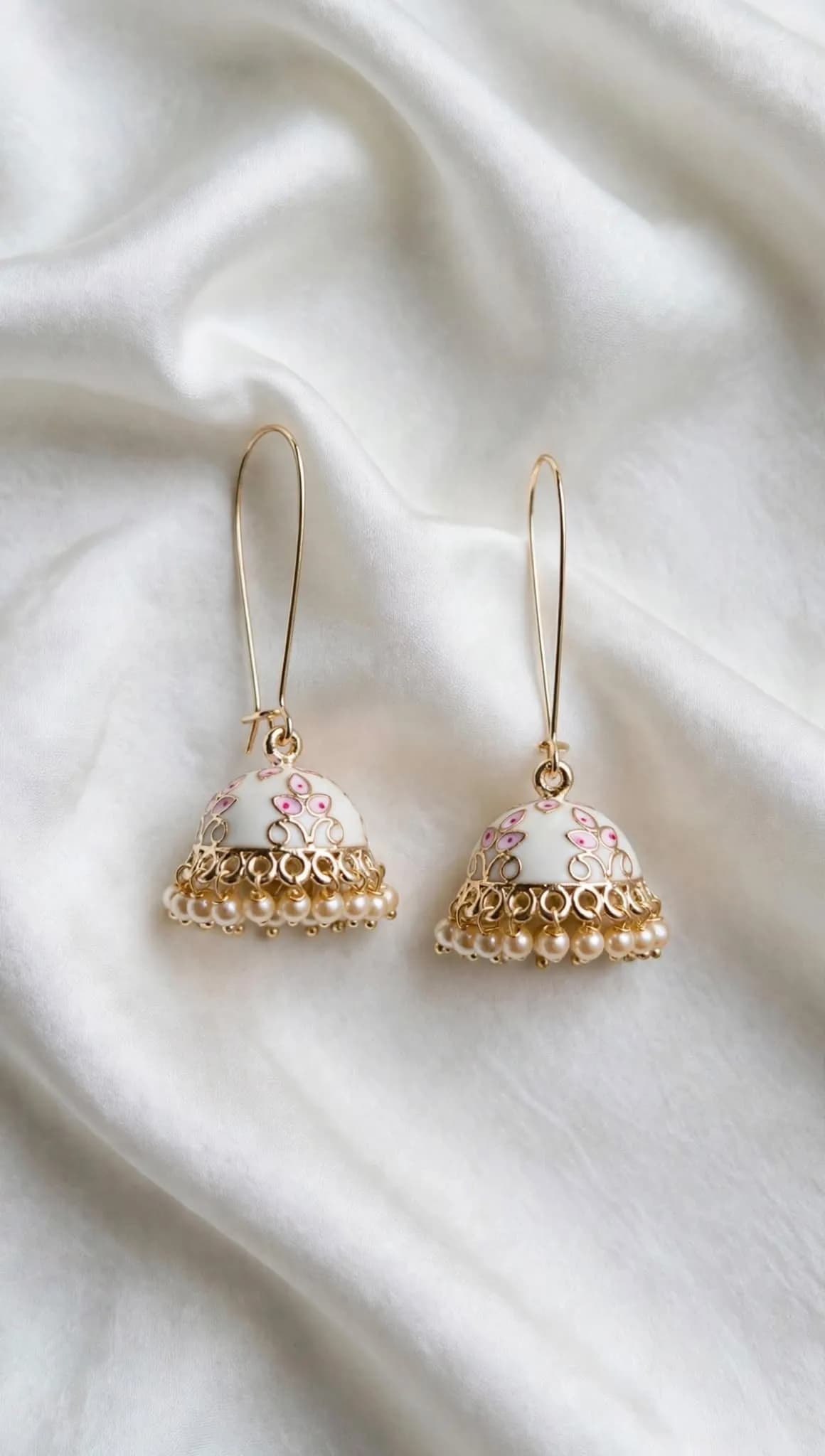 Pearl Drop Meena